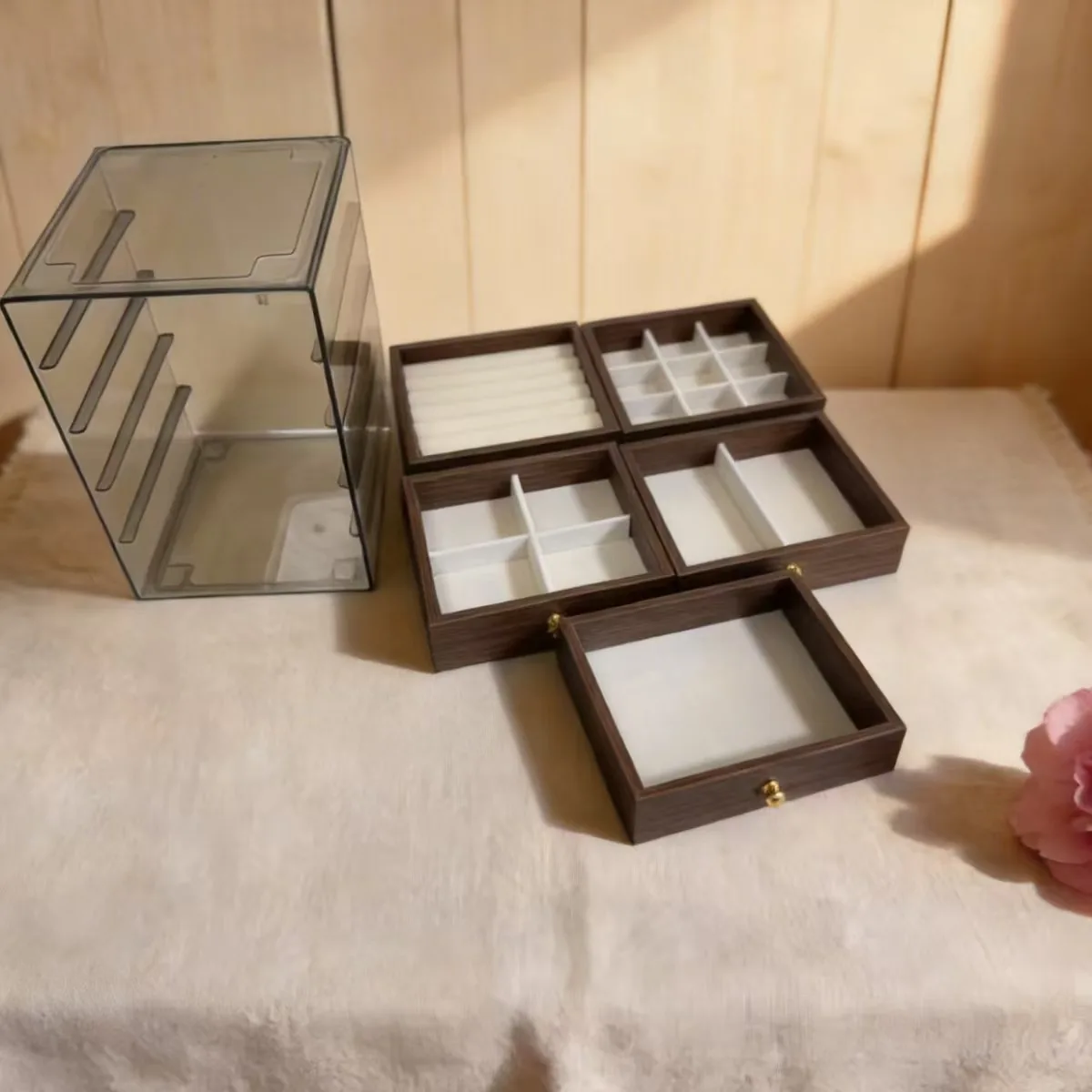 Drawer jewelry organizer